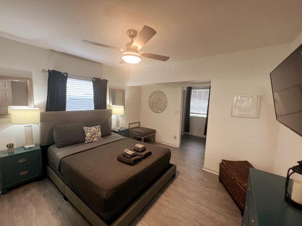 Designed Private Suites In Маями Стая снимка