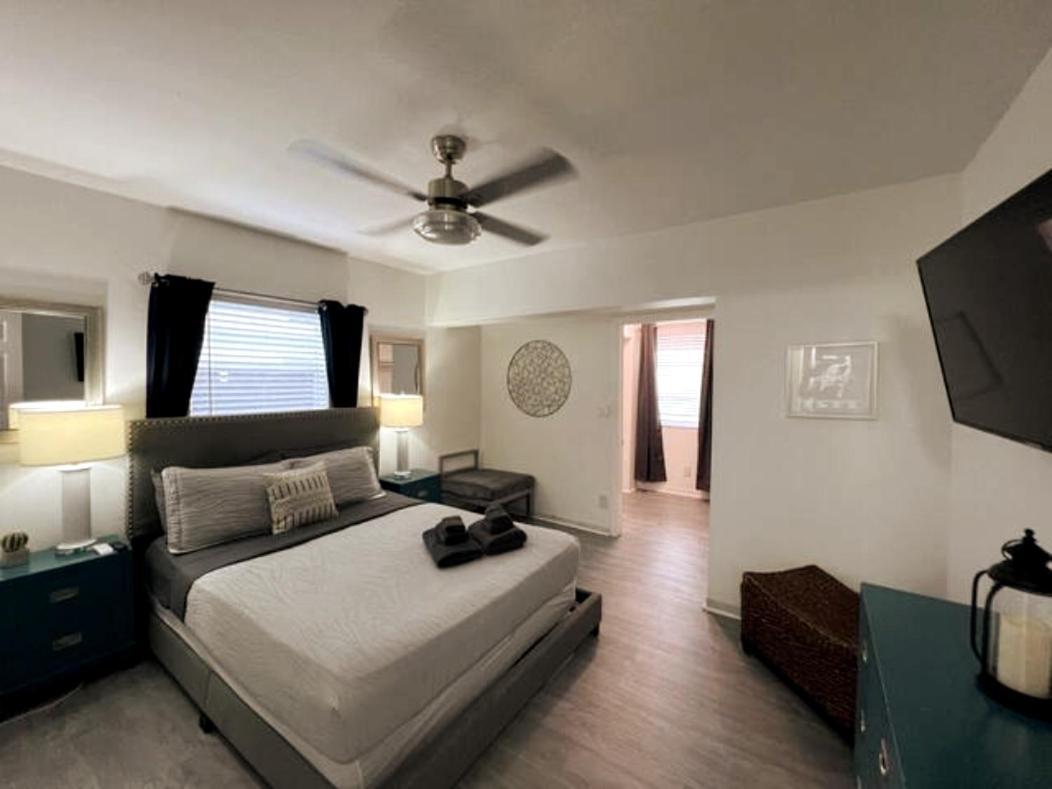 Designed Private Suites In Маями Екстериор снимка